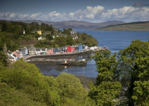 Picturesque Tobermory. Island of Mull